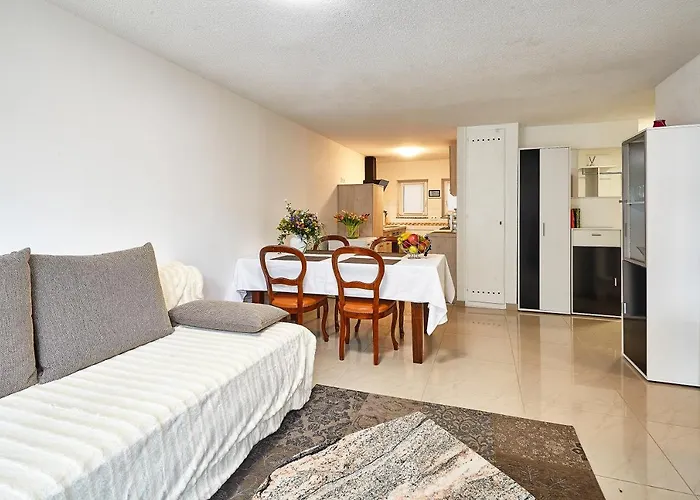 Casa Pinos * Friedrichshafen